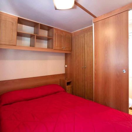 Mobilehomes In Pieve Vecchia - Norditalienische Seen 22044 Manerba del Garda Luaran gambar
