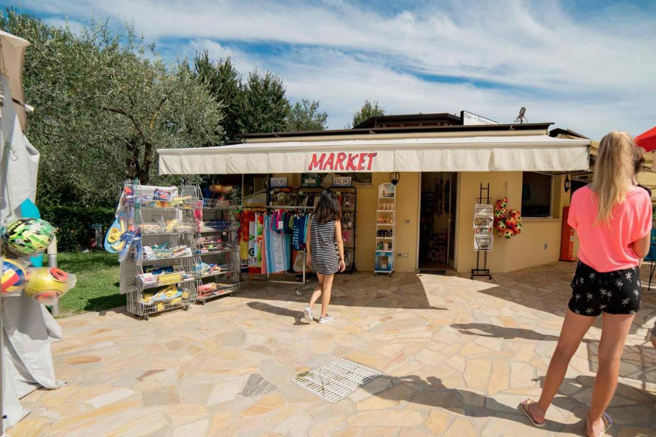 Mobilehomes In Pieve Vecchia - Norditalienische Seen 22044 Manerba del Garda Luaran gambar